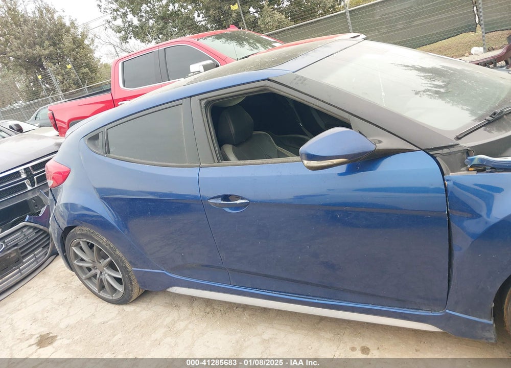 2016 HYUNDAI VELOSTER VIN: KMHTC6AE4GU269621