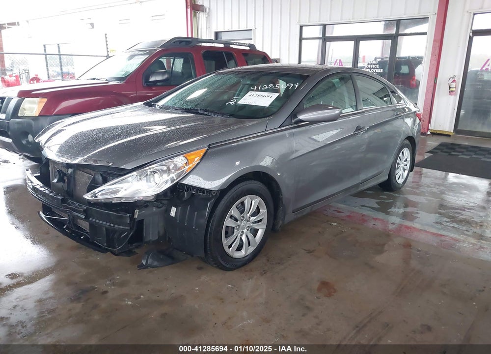 2011 HYUNDAI SONATA VIN: 5NPEB4AC4BH240609