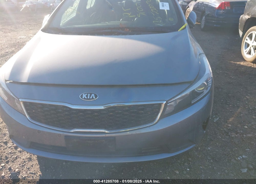 2017 KIA FORTE VIN: 3KPFL4A78HE022206