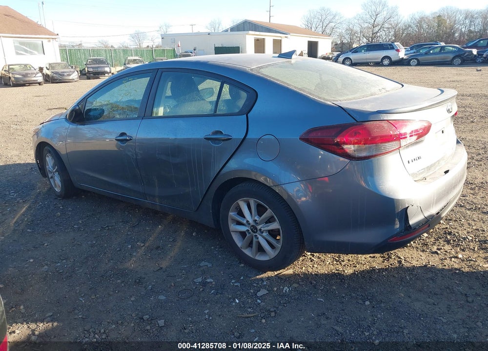 2017 KIA FORTE VIN: 3KPFL4A78HE022206