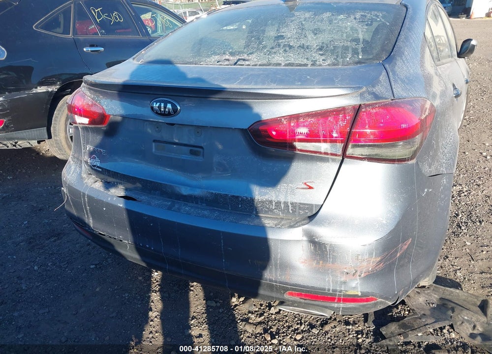 2017 KIA FORTE VIN: 3KPFL4A78HE022206