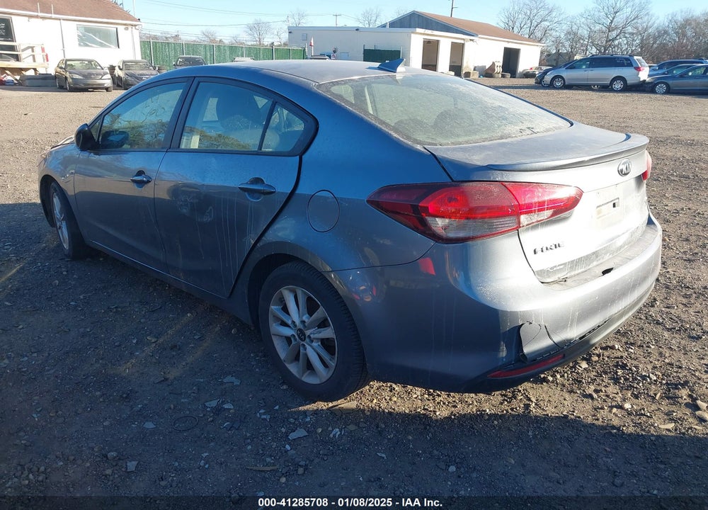 2017 KIA FORTE VIN: 3KPFL4A78HE022206
