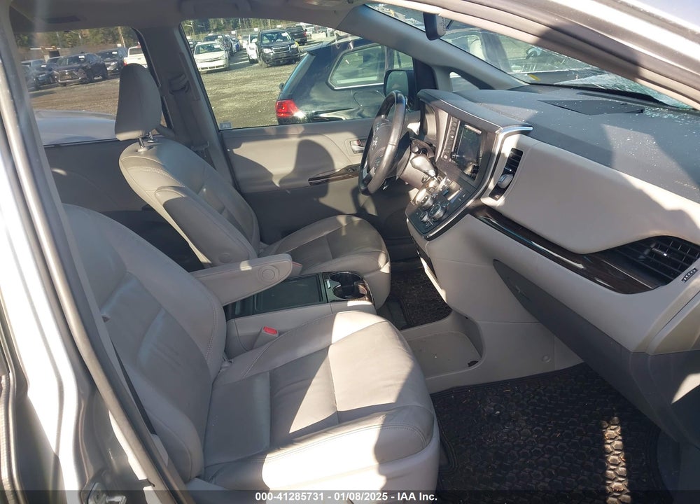 2016 TOYOTA SIENNA XLE LIMITED VIN: 5TDYK3DC7GS727503