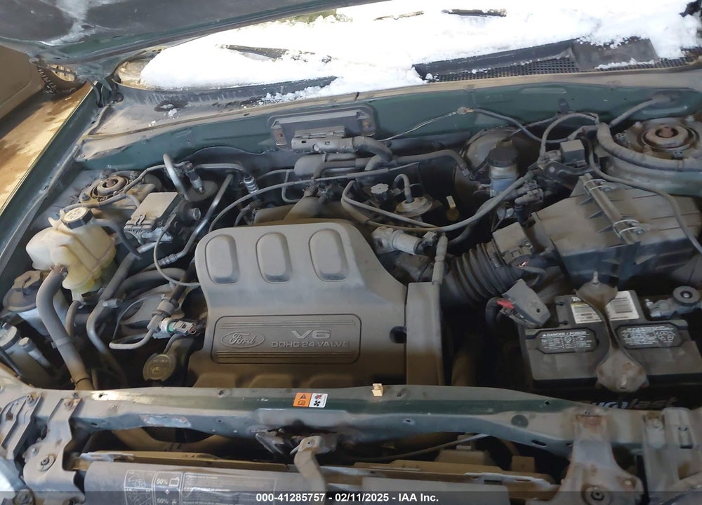 2002 FORD ESCAPE XLT VIN: 1FMCU04112KA93697