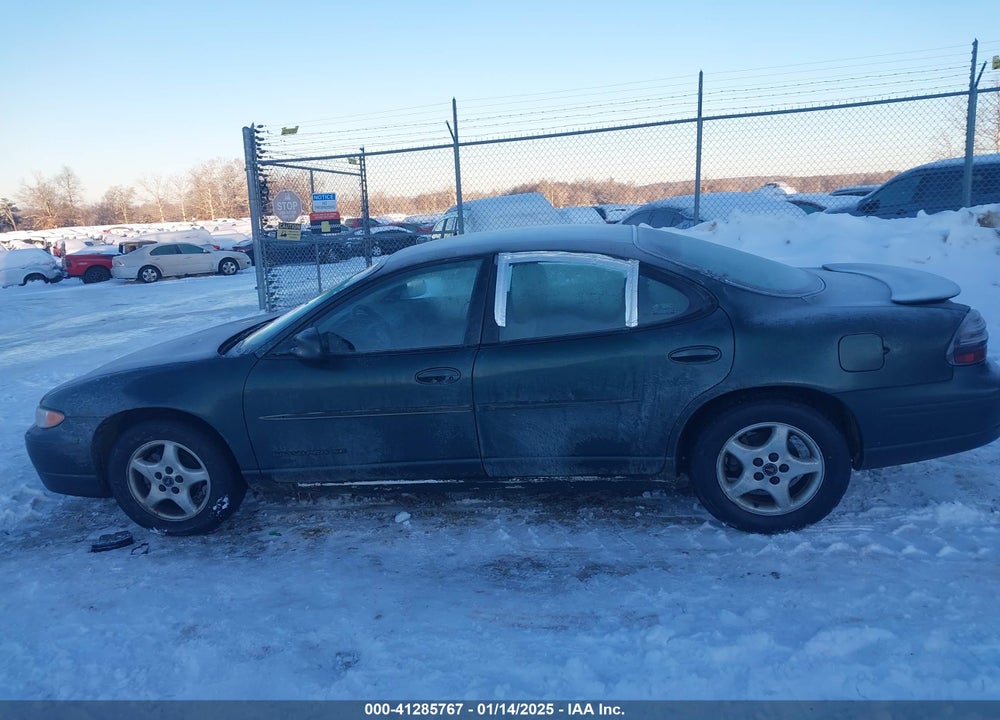 2001 PONTIAC GRAND PRIX SE VIN: 1G2WK52J21F204244