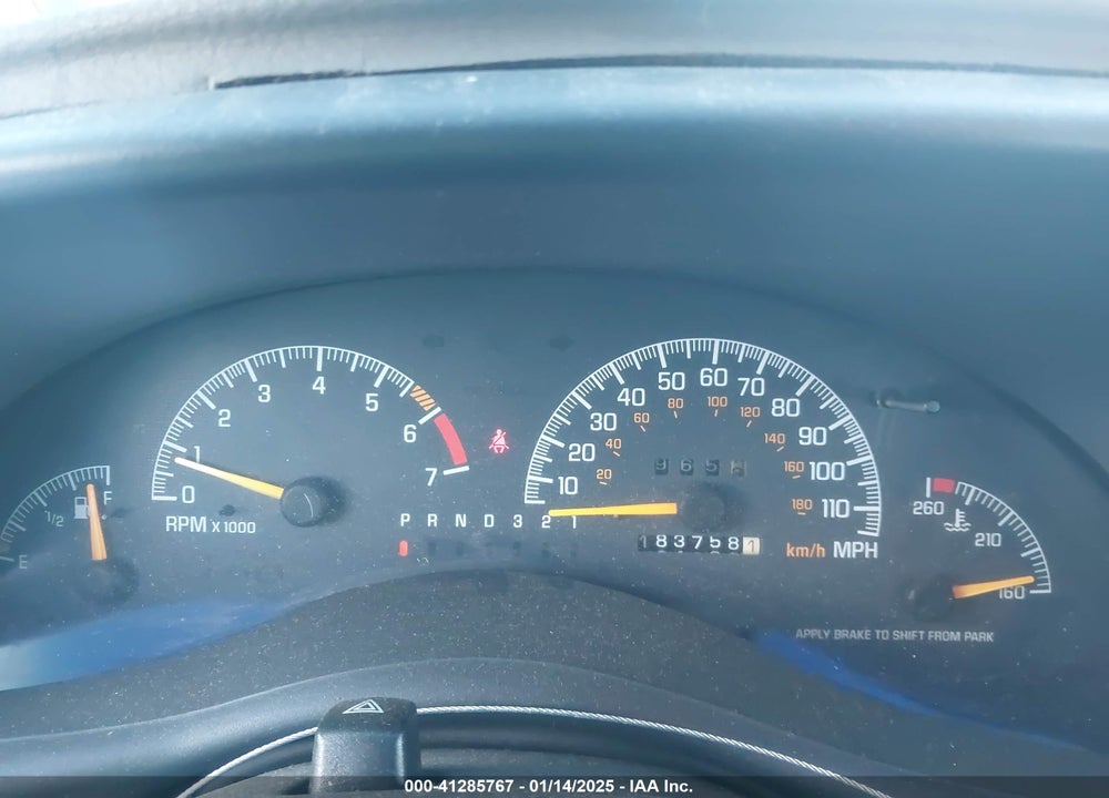 2001 PONTIAC GRAND PRIX SE VIN: 1G2WK52J21F204244