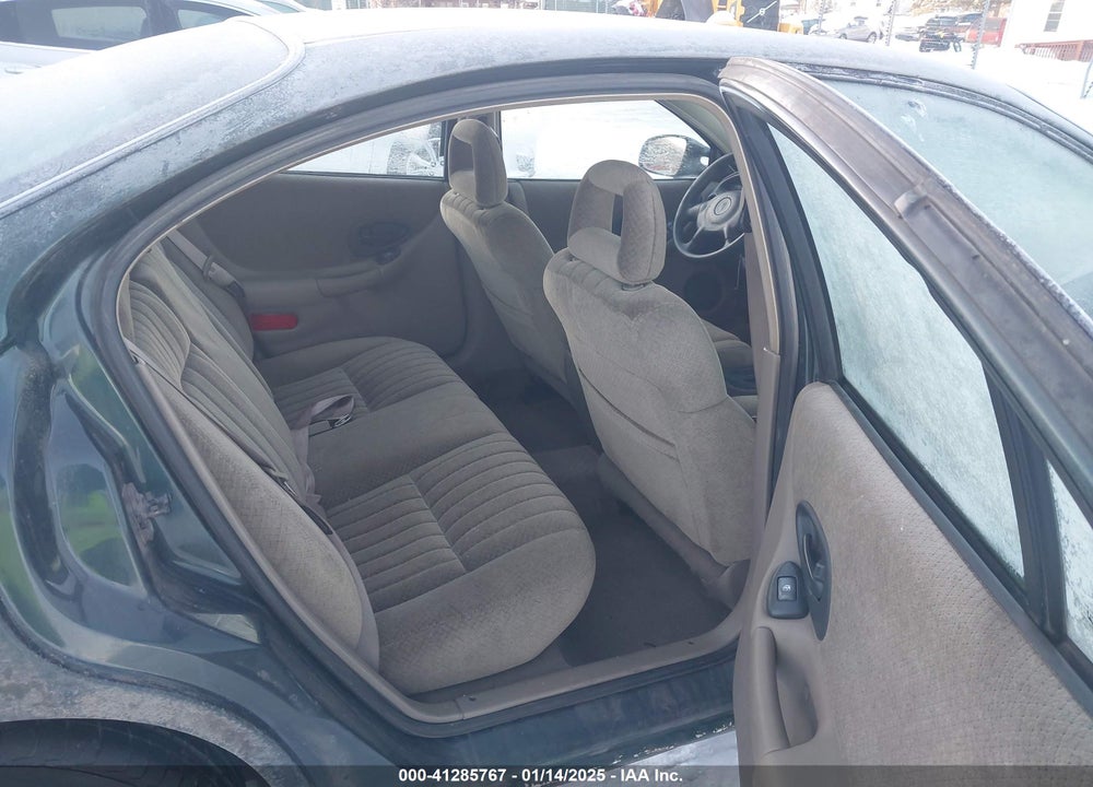 2001 PONTIAC GRAND PRIX SE VIN: 1G2WK52J21F204244