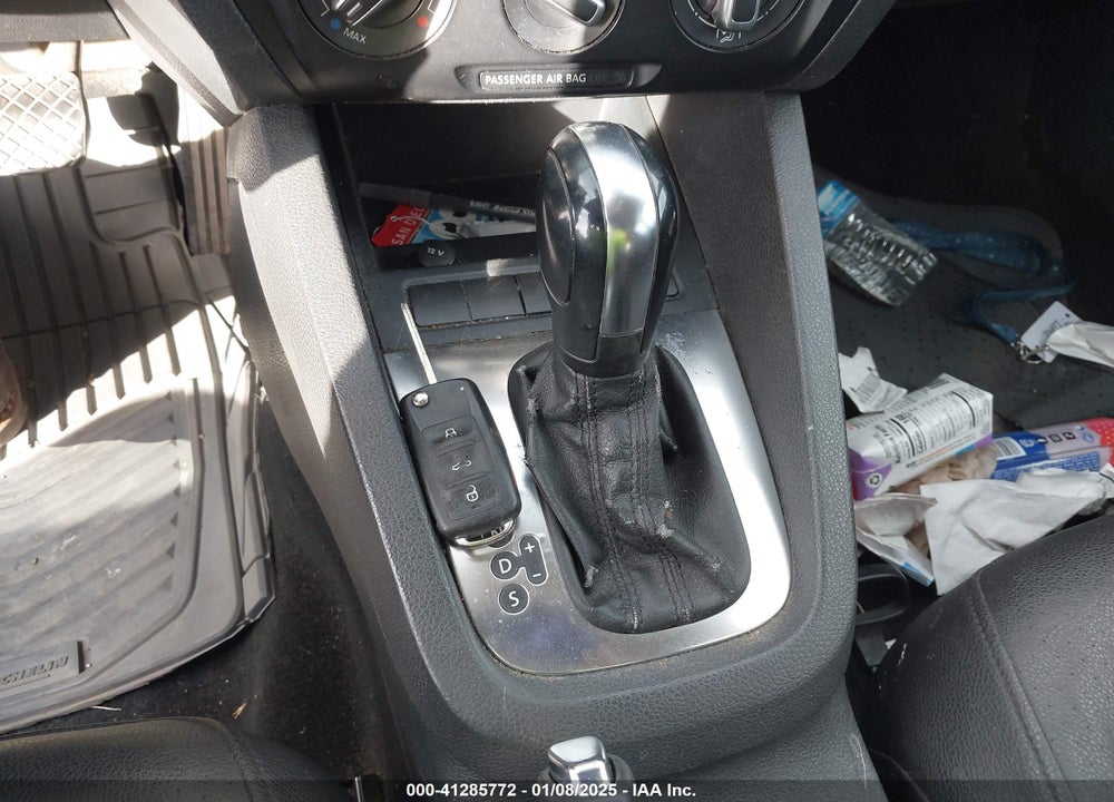 2012 VOLKSWAGEN JETTA 2.5L SE VIN: 3VWDP7AJ5CM030025