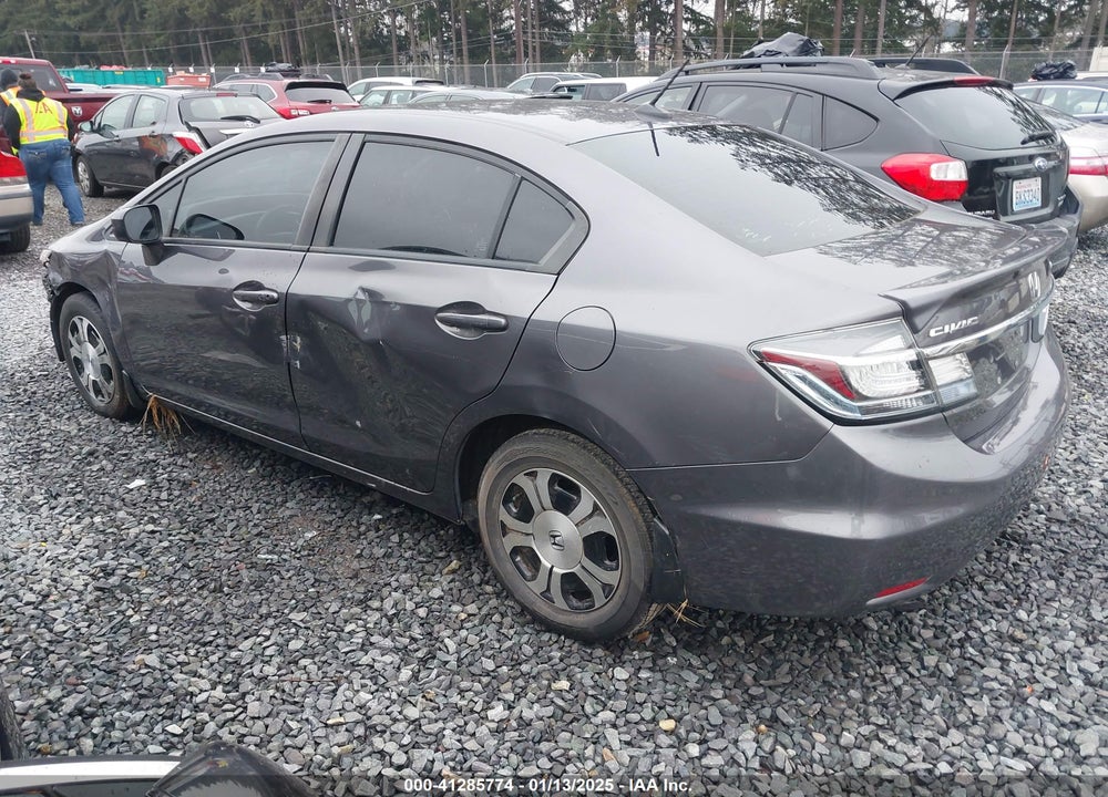 2015 HONDA CIVIC HYBRID VIN: 19XFB4F27FE000520