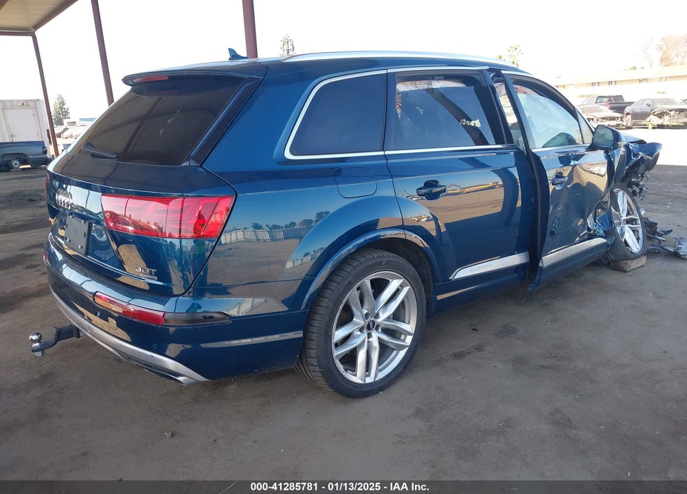 2018 AUDI Q7 3.0T PREMIUM VIN: WA1VAAF77JD031568