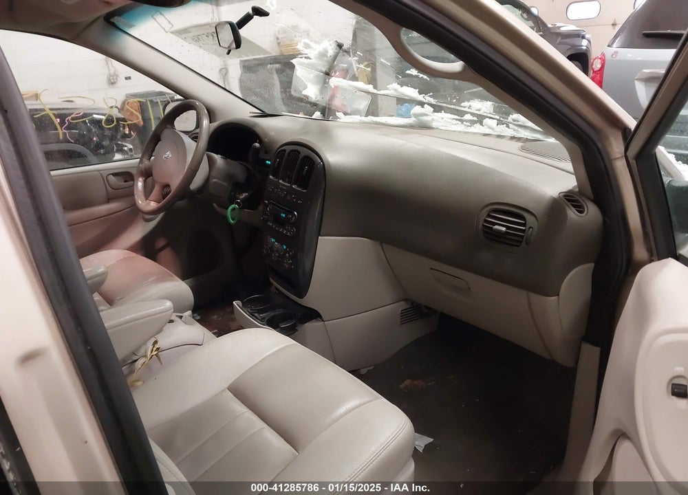 2006 DODGE GRAND CARAVAN SXT VIN: 2D4GP44L26R885907