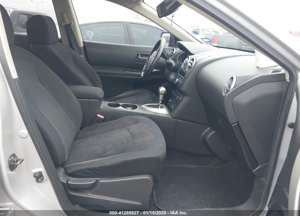 2010 NISSAN ROGUE S VIN: JN8AS5MT6AW011460