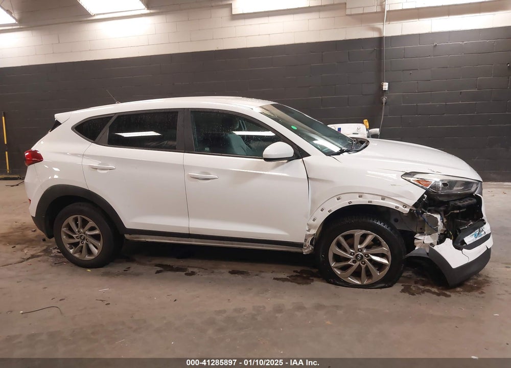 2018 HYUNDAI TUCSON SE VIN: KM8J2CA46JU825502