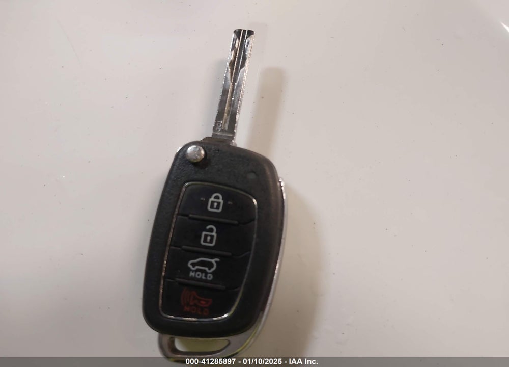 2018 HYUNDAI TUCSON SE VIN: KM8J2CA46JU825502