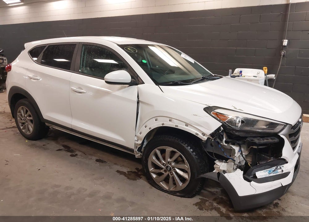 2018 HYUNDAI TUCSON SE VIN: KM8J2CA46JU825502