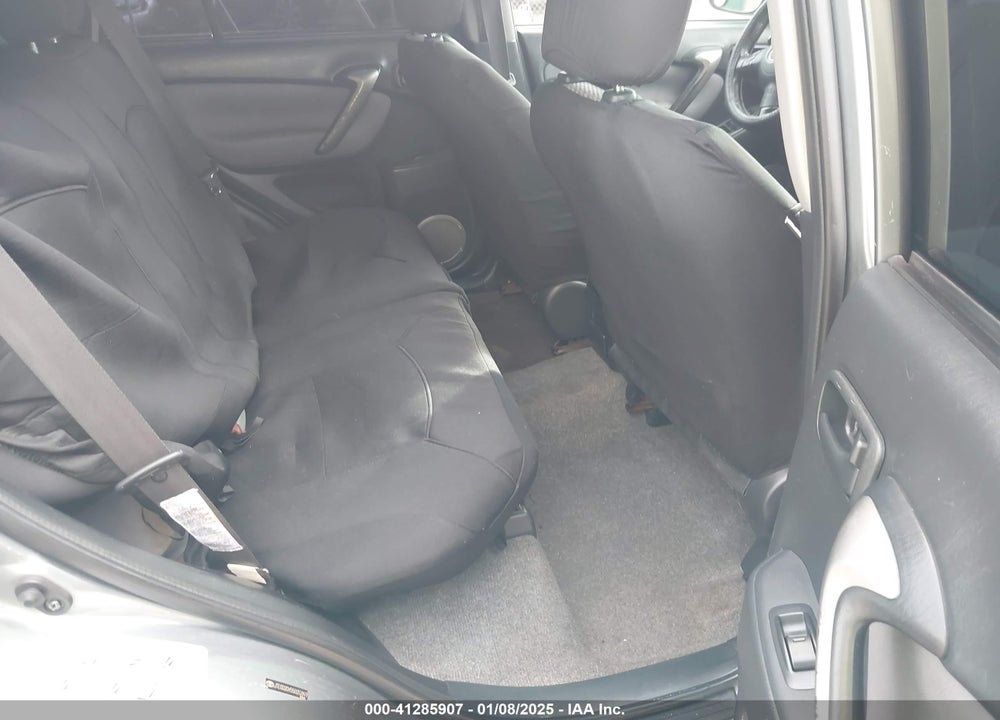 2005 TOYOTA RAV4 VIN: JTEGD20V550052897