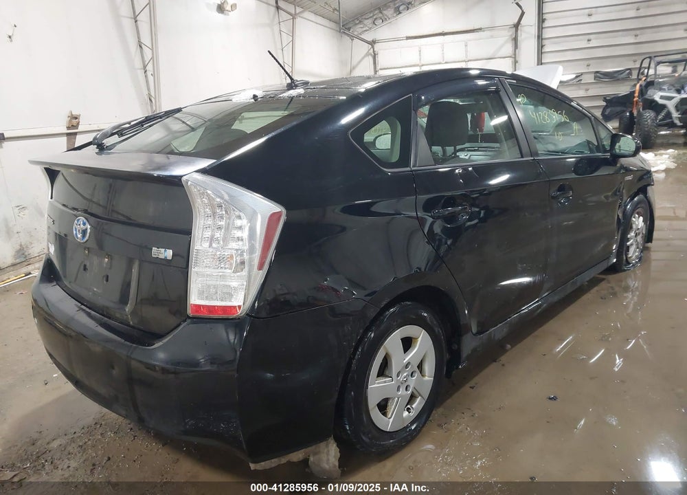 2010 TOYOTA PRIUS III VIN: JTDKN3DU4A0136853