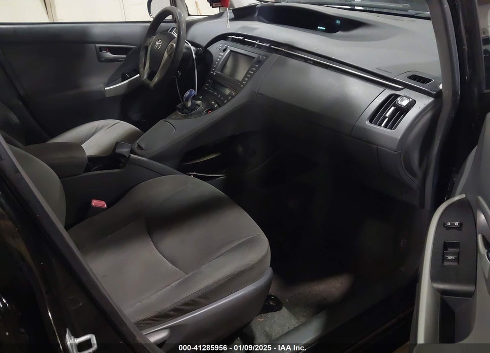 2010 TOYOTA PRIUS III VIN: JTDKN3DU4A0136853