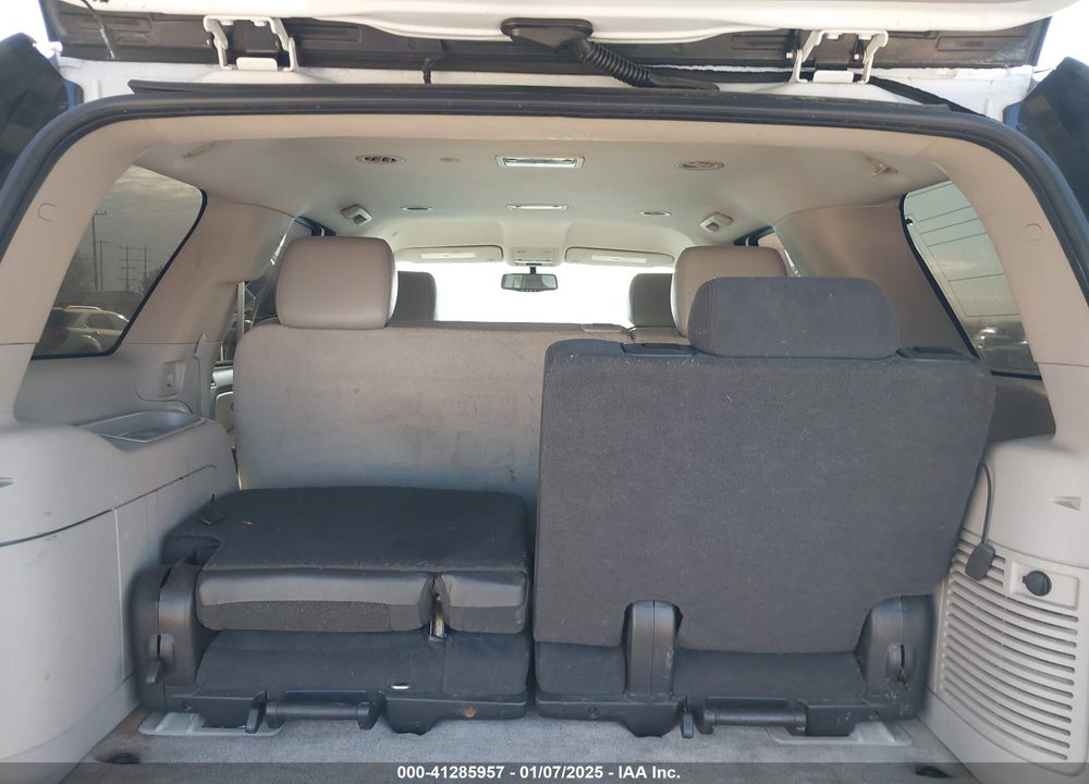 2011 GMC YUKON SLT VIN: 1GKS1CE06BR266853