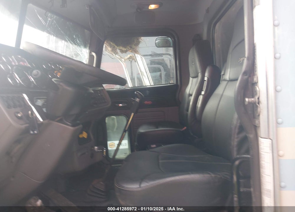 2021 PETERBILT 389 VIN: 1NPXL40X0MD736714