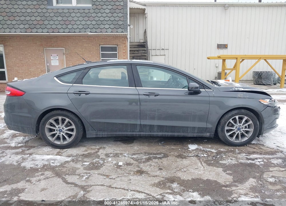 2017 FORD FUSION VIN: 3FA6P0HD7HR412589