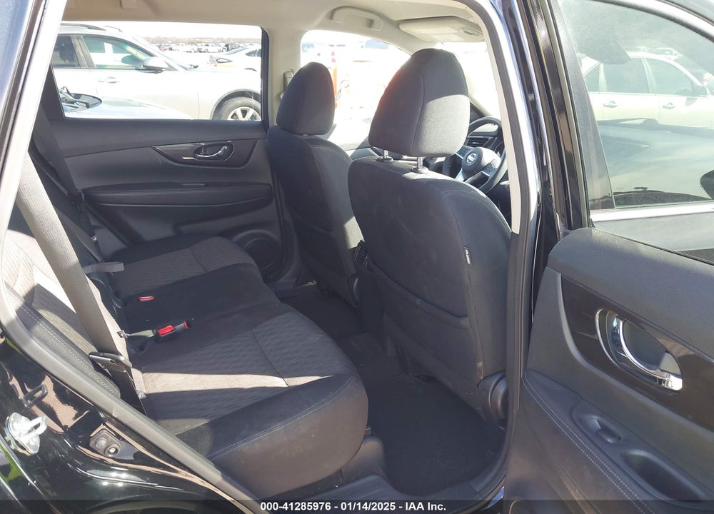 2020 NISSAN ROGUE SV FWD VIN: 5N1AT2MT4LC785892