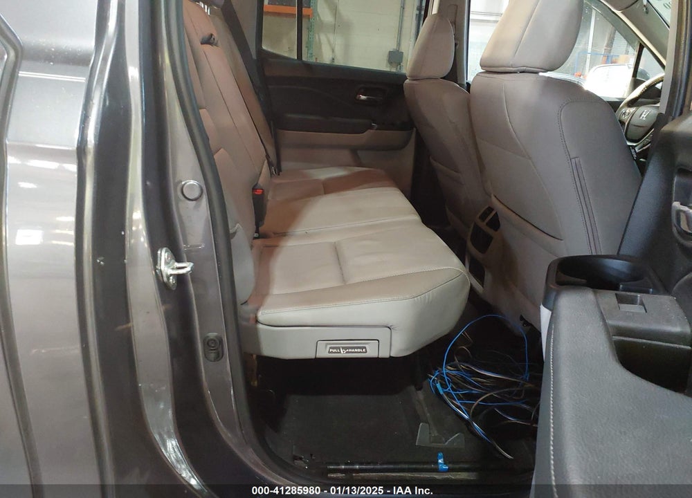 2019 HONDA RIDGELINE RTL VIN: 5FPYK2F54KB005791