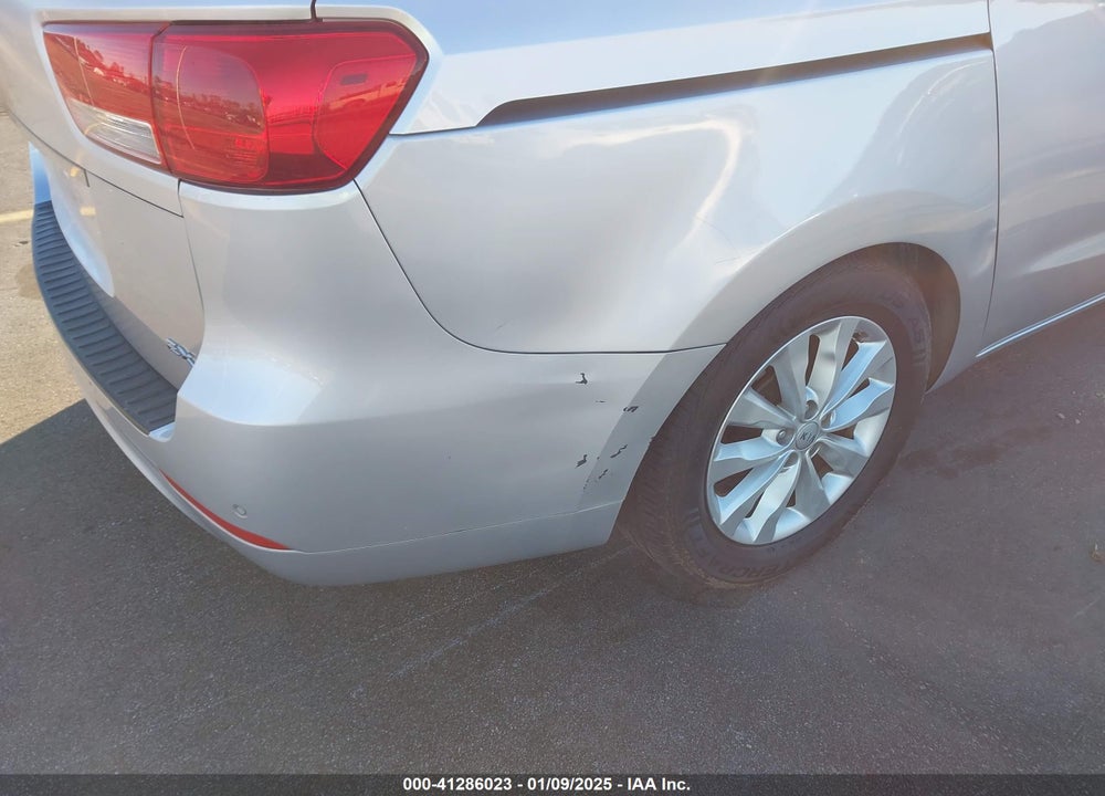 2015 KIA SEDONA EX VIN: KNDMC5C18F6034235