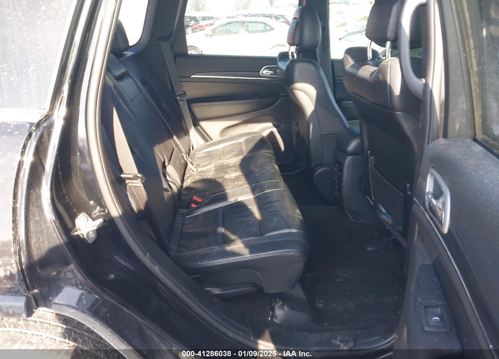 2019 JEEP GRAND CHEROKEE VIN: 1C4RJFBG4KC653076