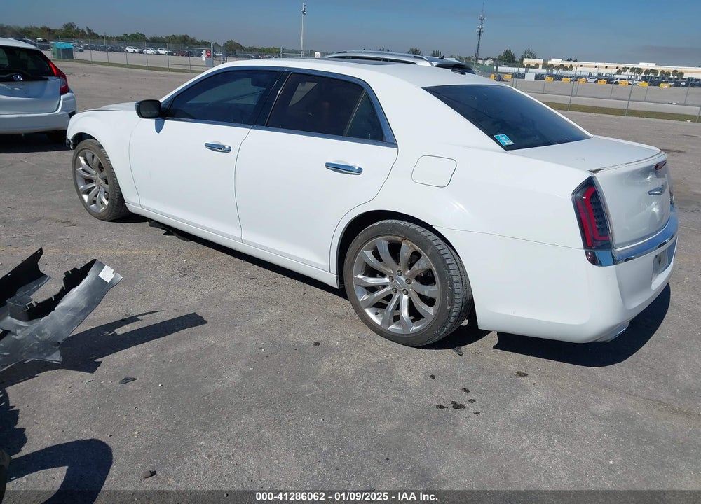 2012 CHRYSLER 300C VIN: 2C3CCAET2CH261096