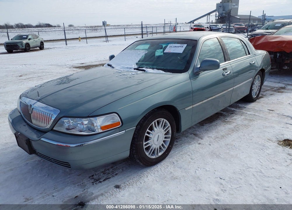 2006 LINCOLN TOWN CAR SIGNATURE LIMITED VIN: 1LNHM82V86Y642714