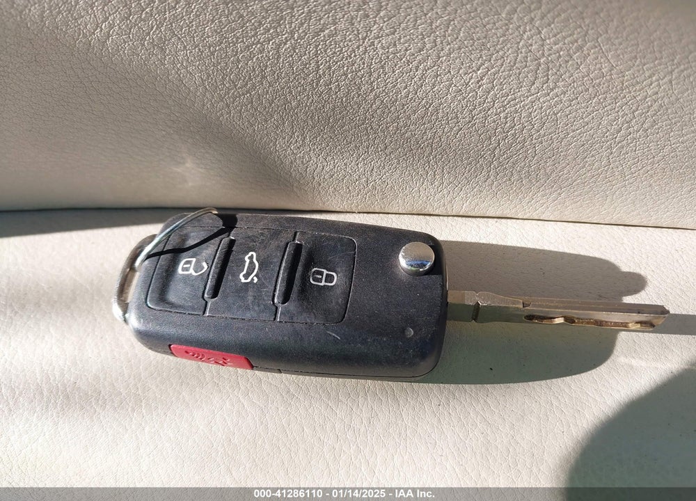 2013 VOLKSWAGEN TIGUAN SE VIN: WVGBV3AX0DW053299