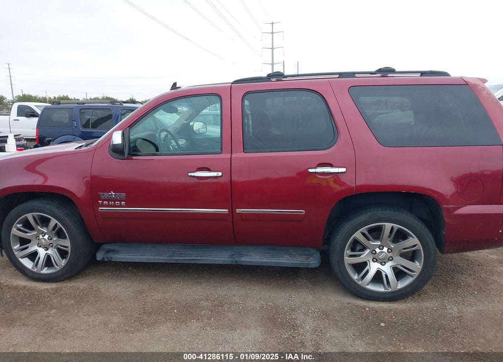 2011 CHEVROLET TAHOE LT VIN: 1GNSCBE07BR155039