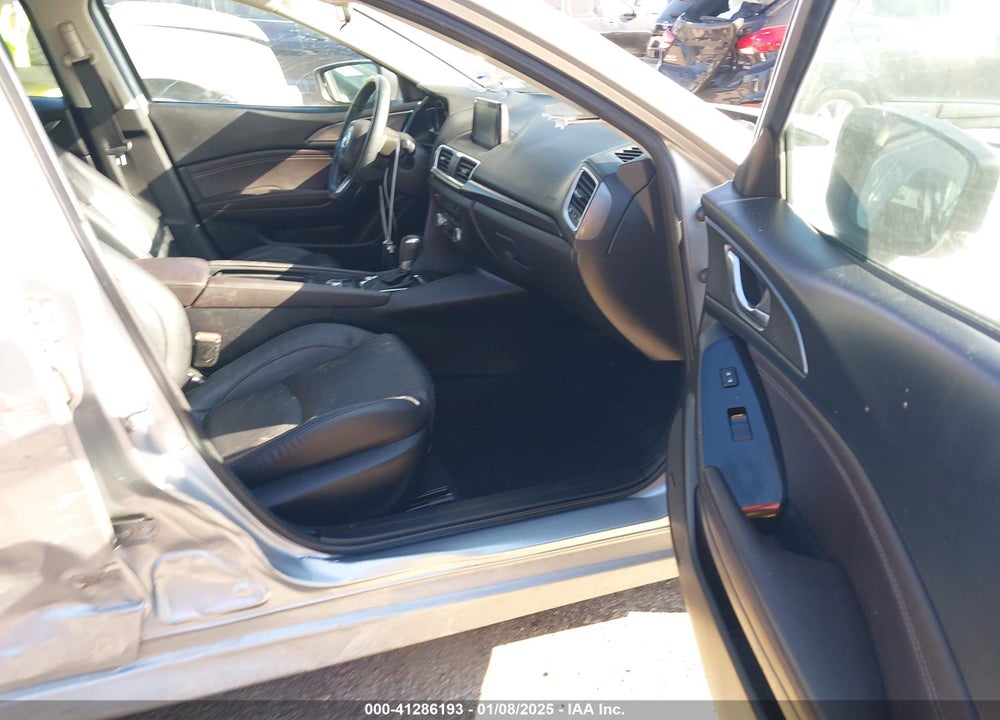 2018 MAZDA MAZDA3 VIN: 3MZBN1M30JM275917