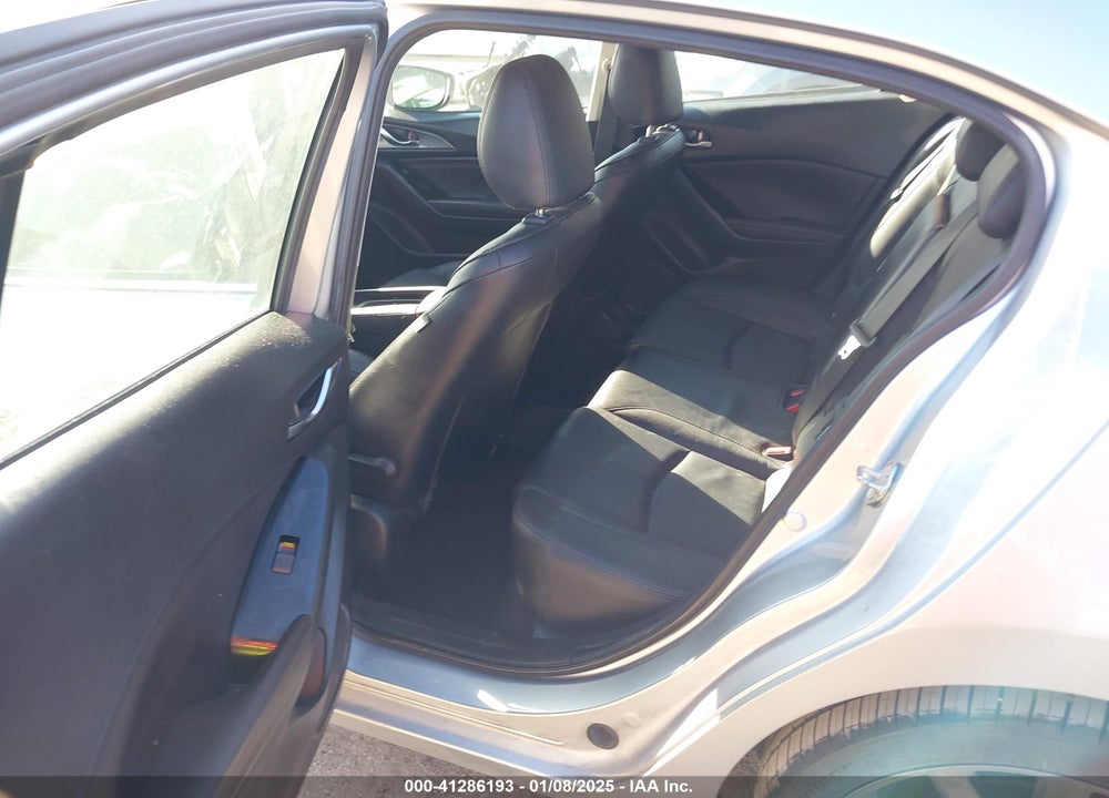 2018 MAZDA MAZDA3 VIN: 3MZBN1M30JM275917