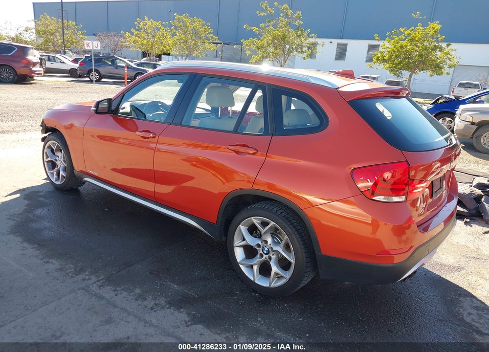 2015 BMW X1 VIN: WBAVL1C54FVY33416