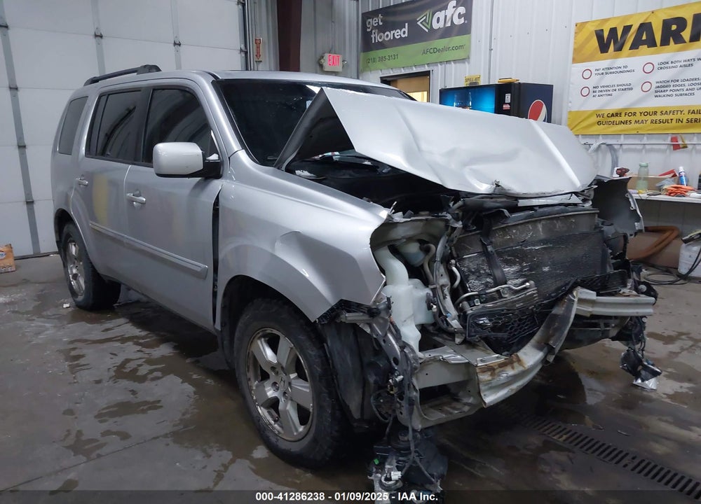 2011 HONDA PILOT EX-L VIN: 5FNYF4H50BB059496