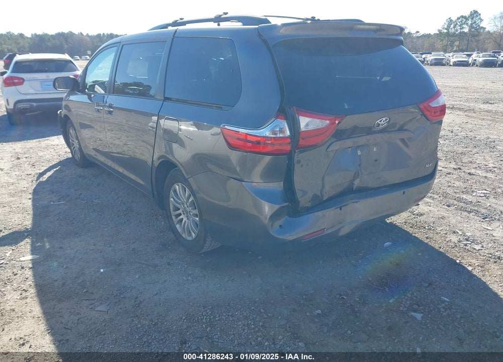 2016 TOYOTA SIENNA XLE PREMIUM 8 PASSENGER VIN: 5TDYK3DCXGS706385