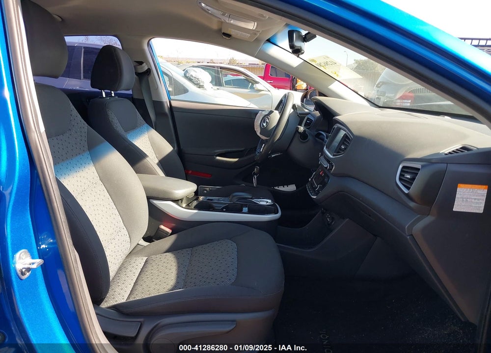 2018 HYUNDAI IONIQ ELECTRIC VIN: KMHC75LH7JU023756