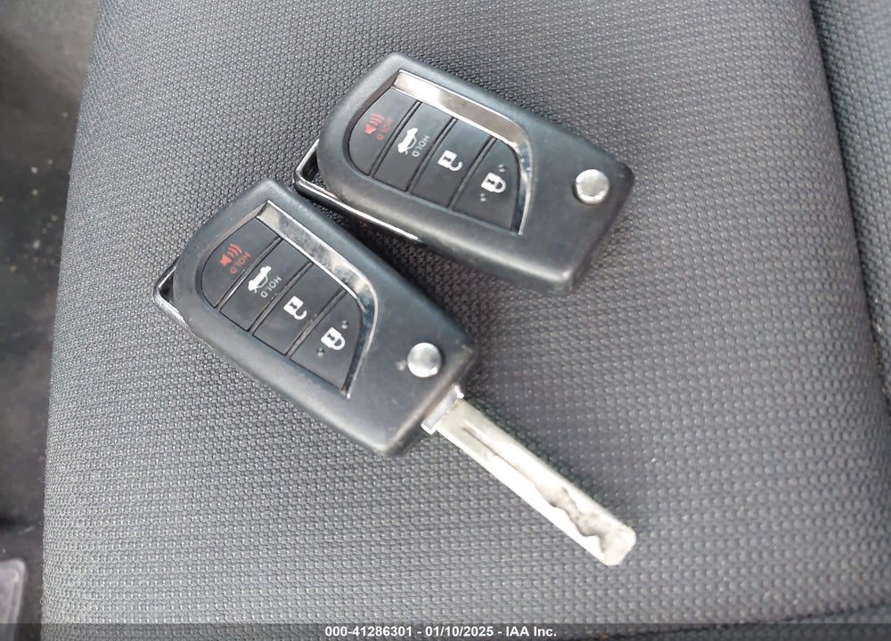 2023 TOYOTA COROLLA LE VIN: 5YFB4MDEXPP013543