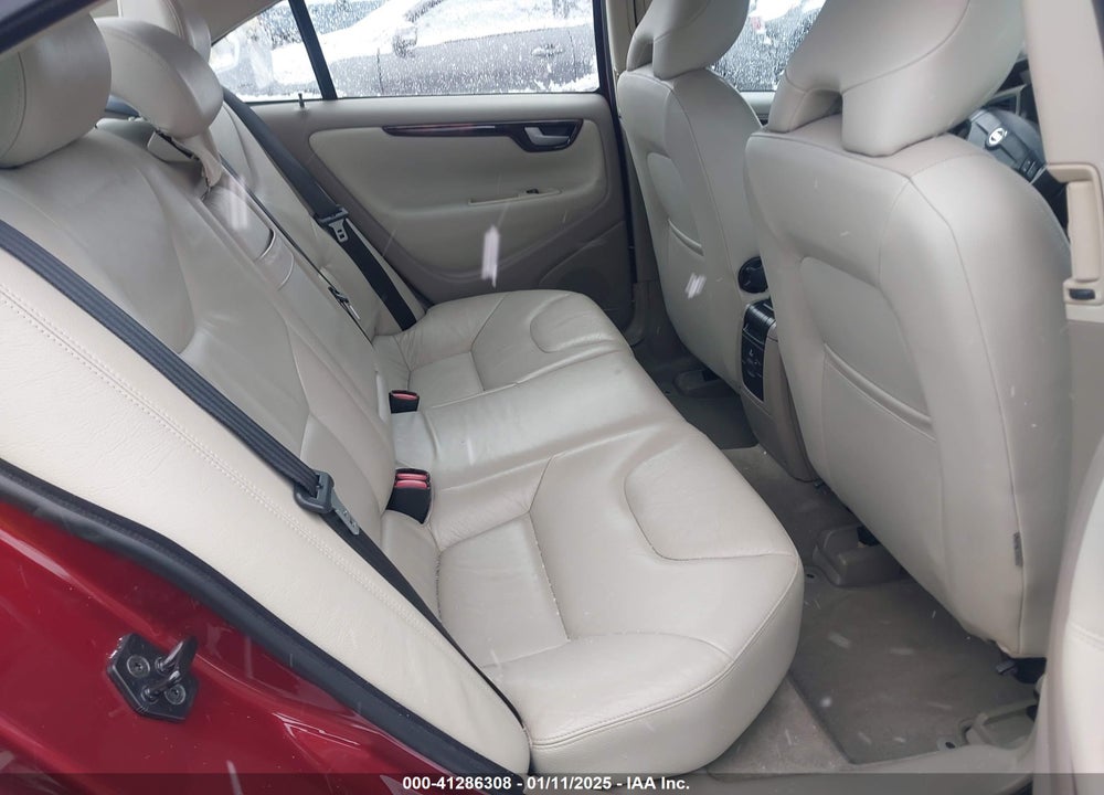 2005 VOLVO S60 2.5T AWD VIN: YV1RH592352485502