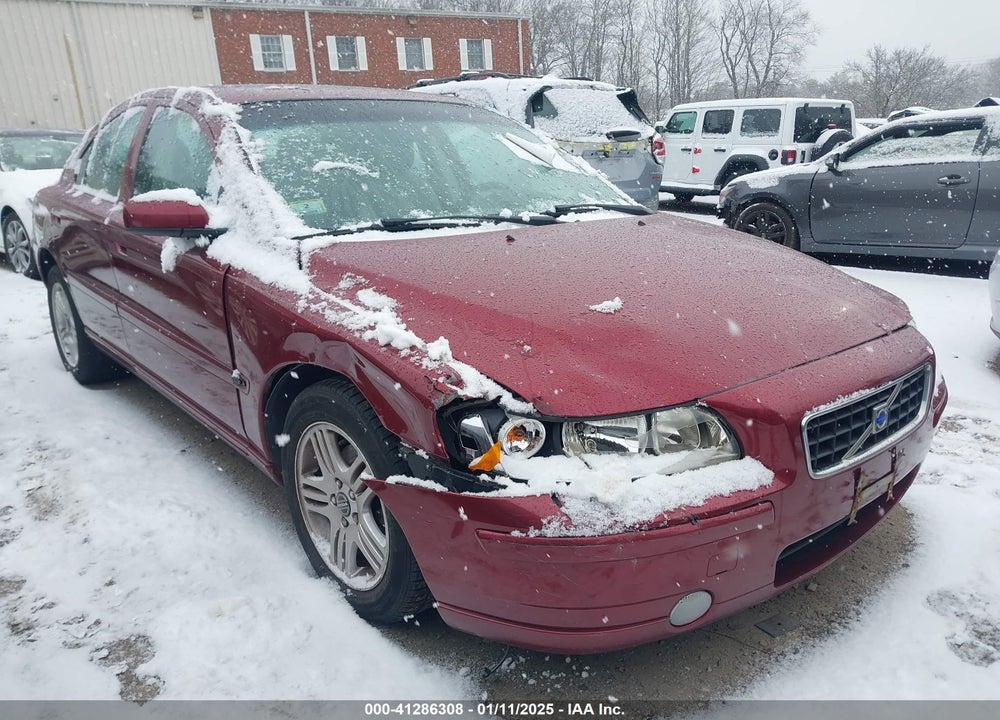 2005 VOLVO S60 2.5T AWD VIN: YV1RH592352485502