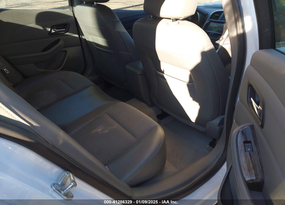 2015 CHEVROLET MALIBU VIN: 1G11C5SL0FF209558