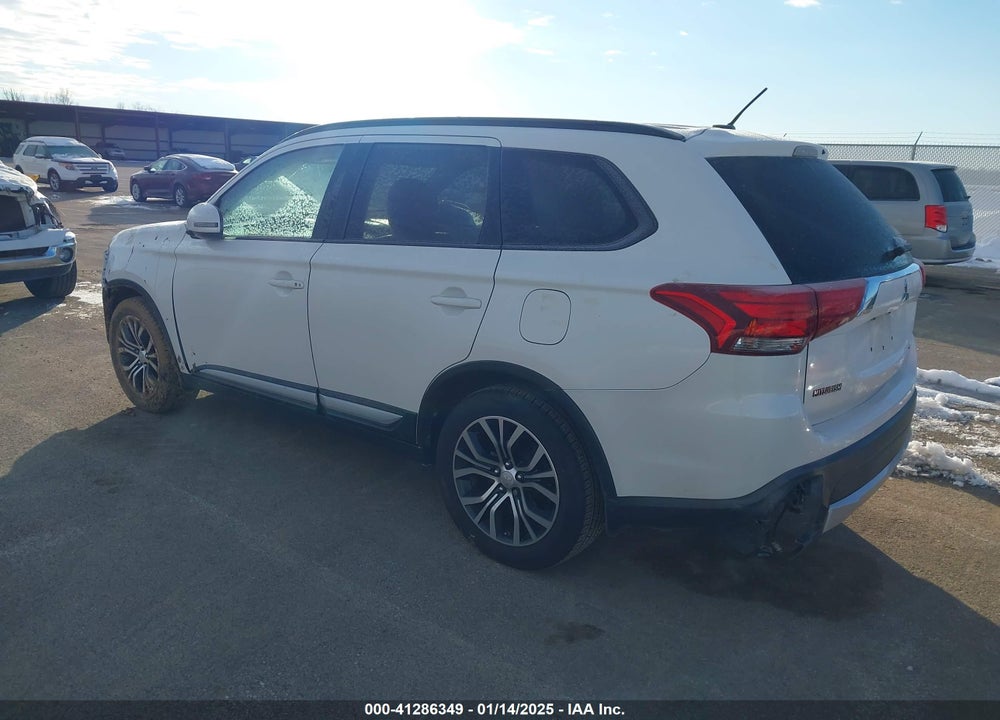 2016 MITSUBISHI OUTLANDER SEL VIN: JA4AD3A32GZ001878
