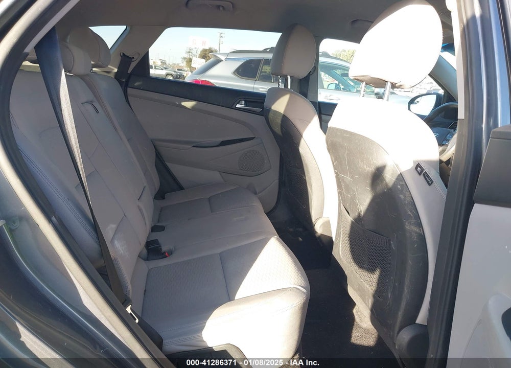 2019 HYUNDAI TUCSON SE VIN: KM8J23A47KU846201