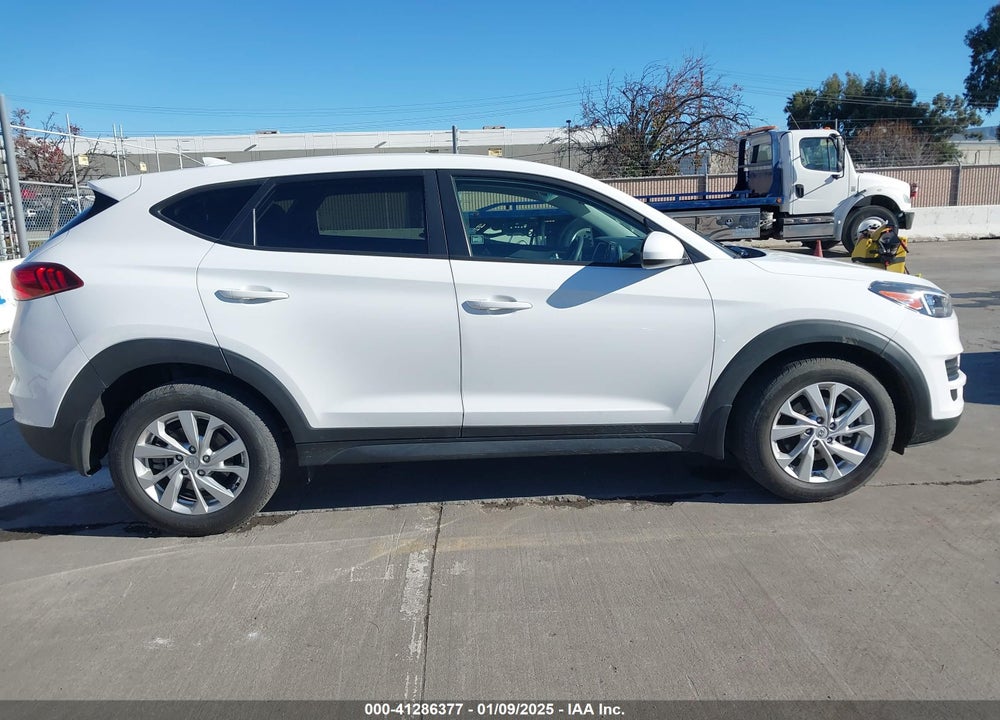 2019 HYUNDAI TUCSON SE VIN: KM8J23A48KU986533