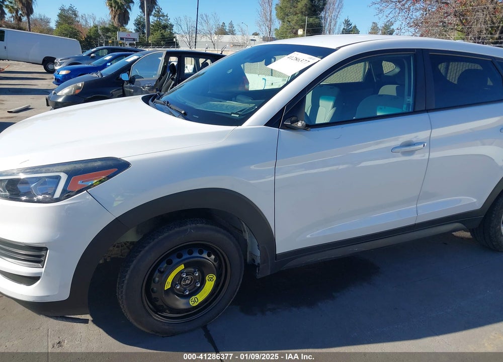 2019 HYUNDAI TUCSON SE VIN: KM8J23A48KU986533