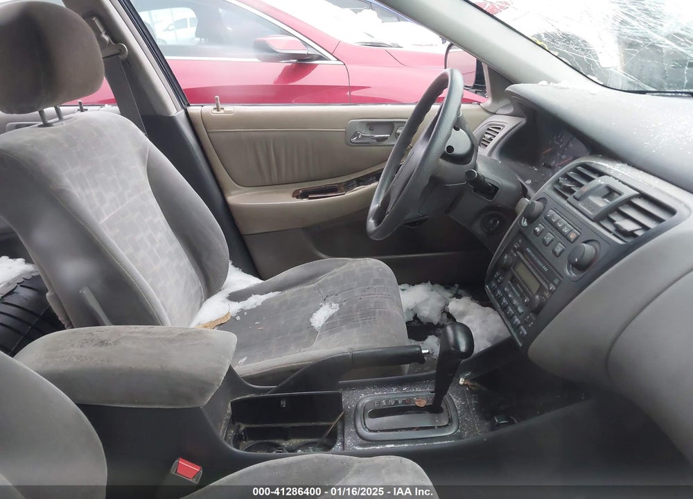2002 HONDA ACCORD 2.3 EX VIN: 1HGCG56602A172030