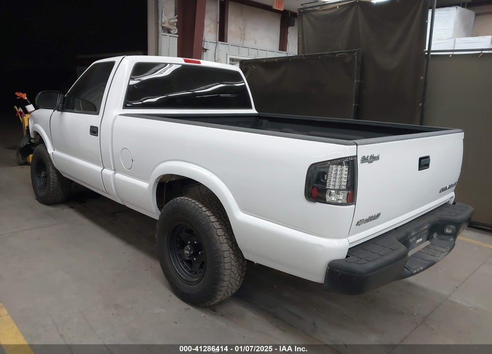 2003 CHEVROLET S-10 VIN: 1GCCS14H238229329