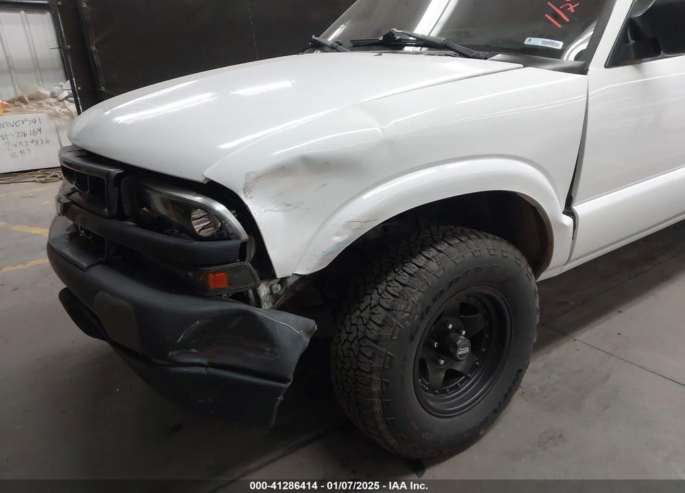2003 CHEVROLET S-10 VIN: 1GCCS14H238229329